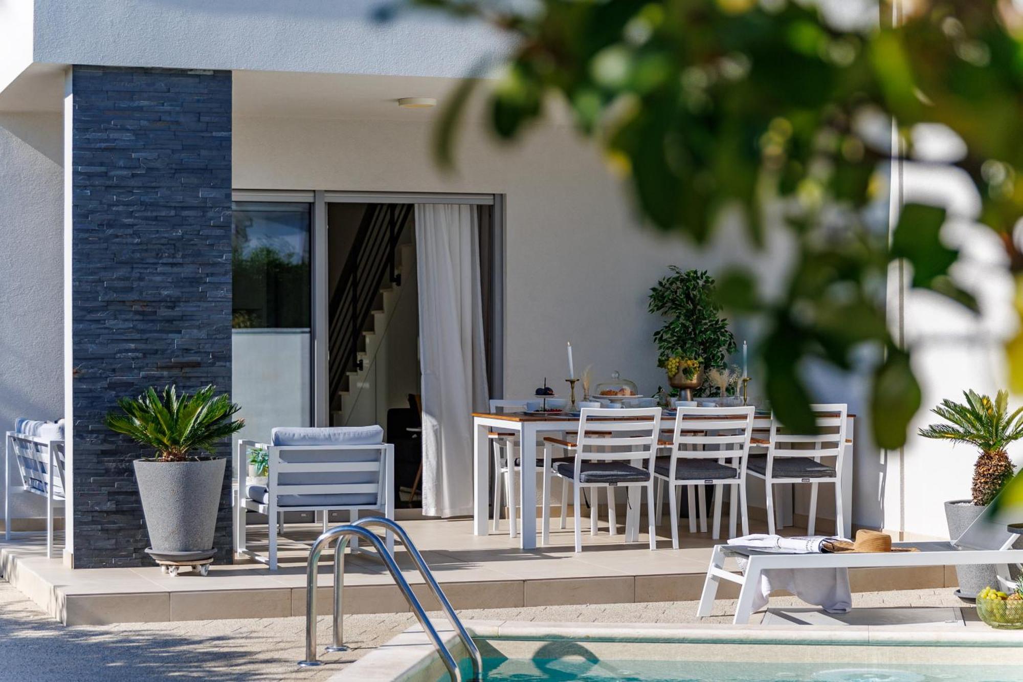 Holiday Home Ventum シベニク エクステリア 写真
