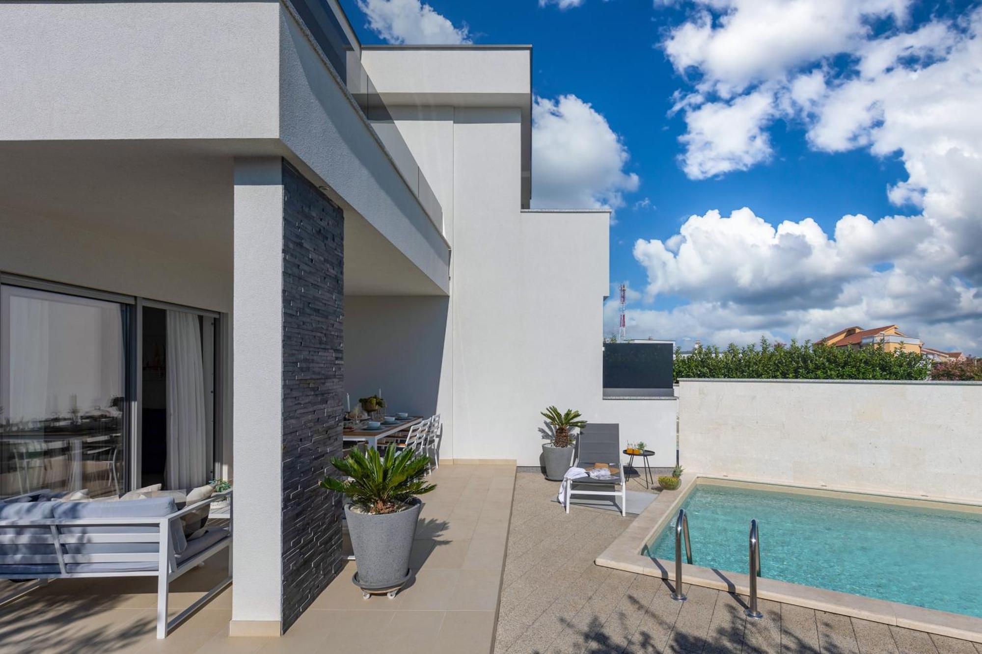 Holiday Home Ventum シベニク エクステリア 写真