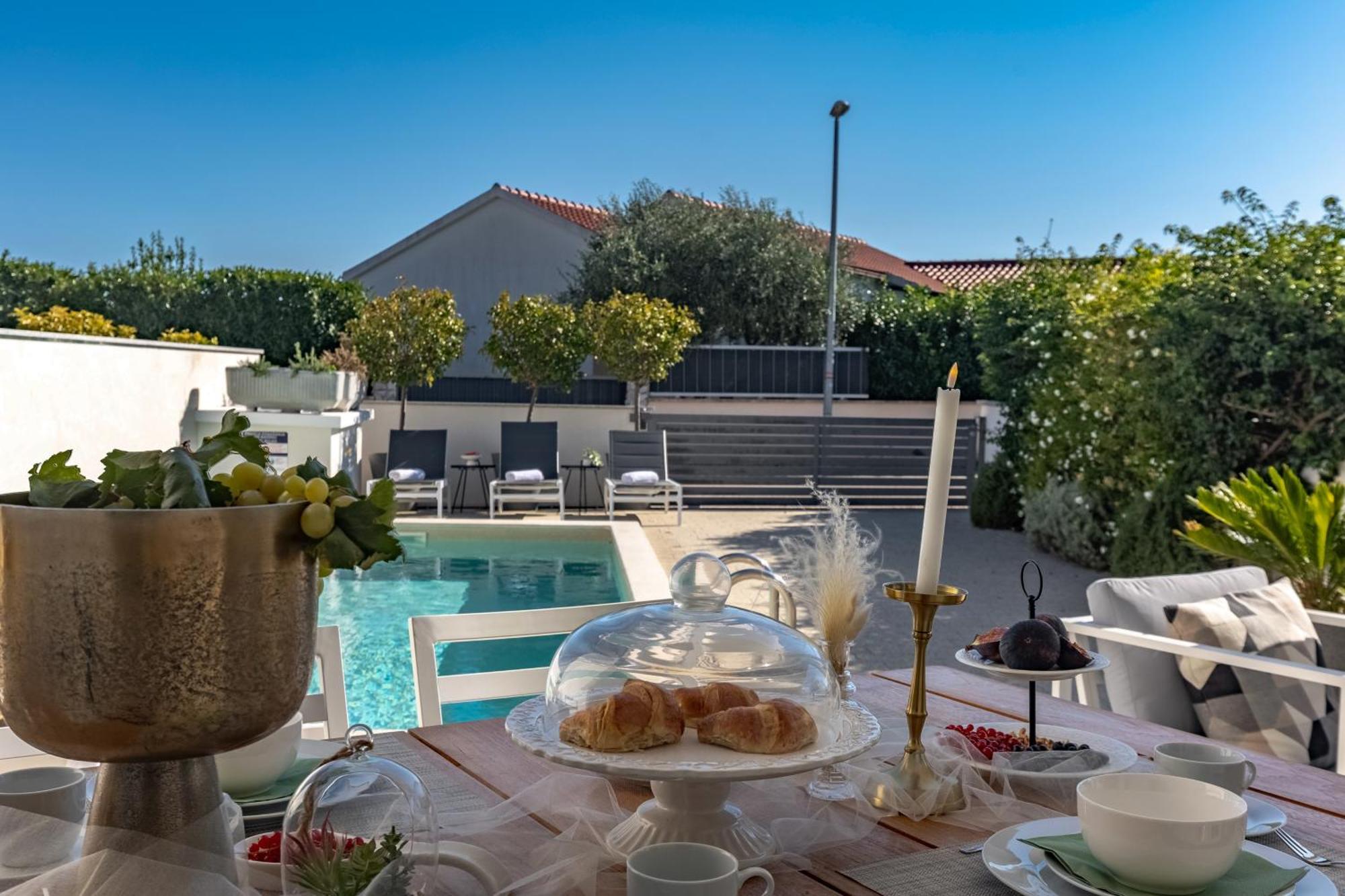 Holiday Home Ventum シベニク エクステリア 写真