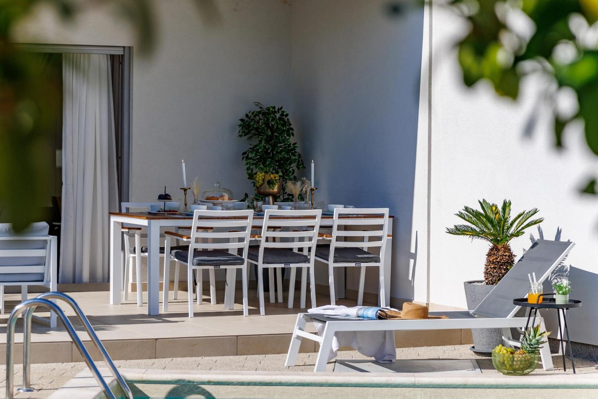 Holiday Home Ventum シベニク エクステリア 写真